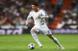 领先优势明显引发热议！，库里在SKT比赛中表现优异气势如虹延续