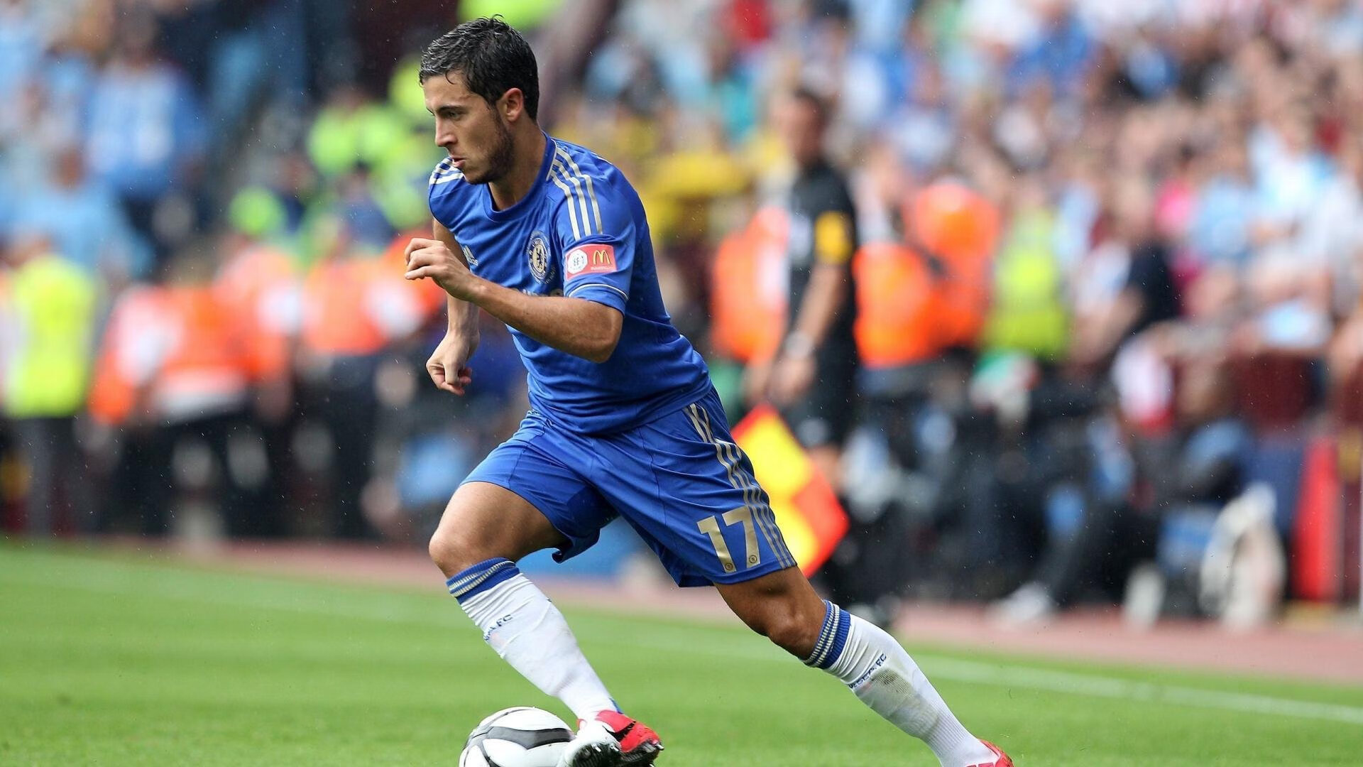 关于C罗迎来十五赛季出色发挥,RNG观众热烈欢呼!赢得满堂喝彩的信息